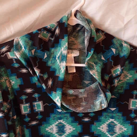 Women's Indian designed swishy pocketed longsleeve - Picture 3 of 4